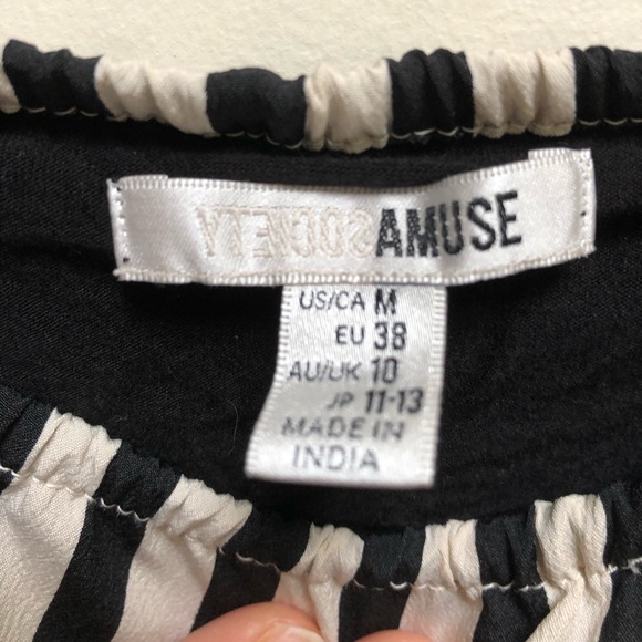 Crop top - Picture 2 of 3